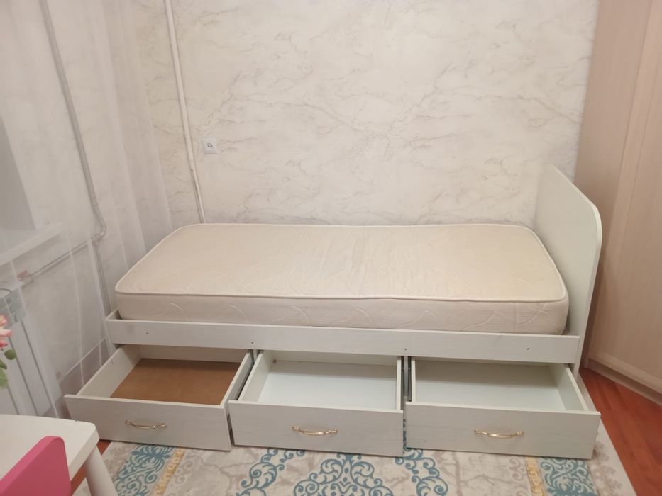 продам кровать.