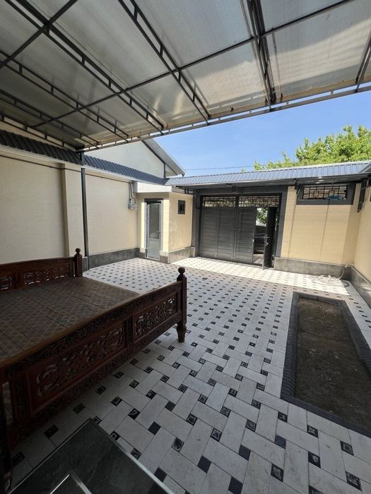 Юнусабад Коттедж Шахристанский махалля 1.25 соток Евро ремонт 2 этаж