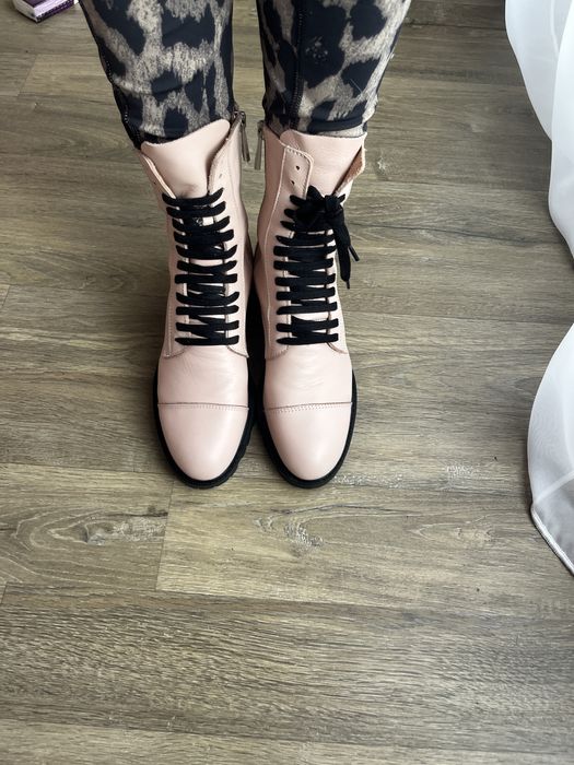 Bocanci ghete din piele zara