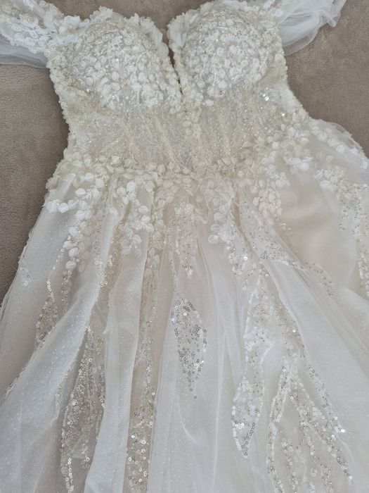 Rochie mireasă cu corset reglabil