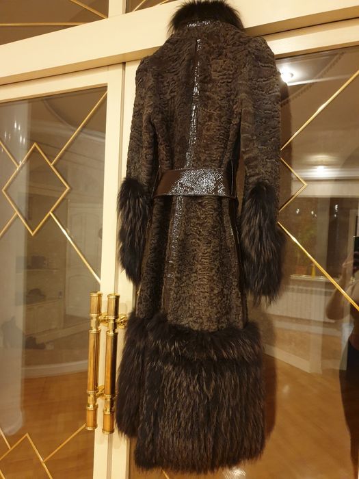 Продам Срочно Шубу " Roberto Cavalli"