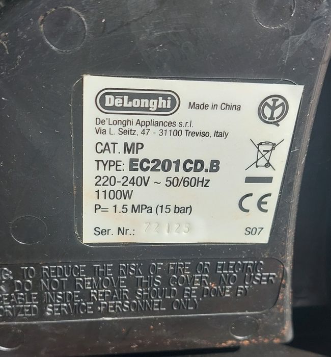 Кафе машина Delonghi EC201CD.B за ремонт или части