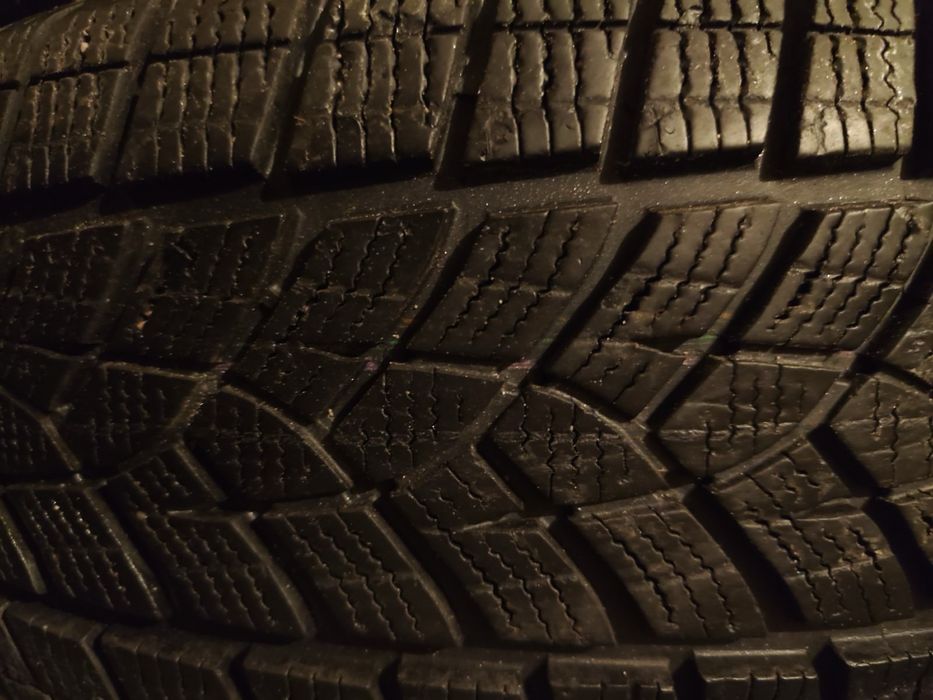 2 зимни гуми Goodyear Ultragrip Performance DOT 2318