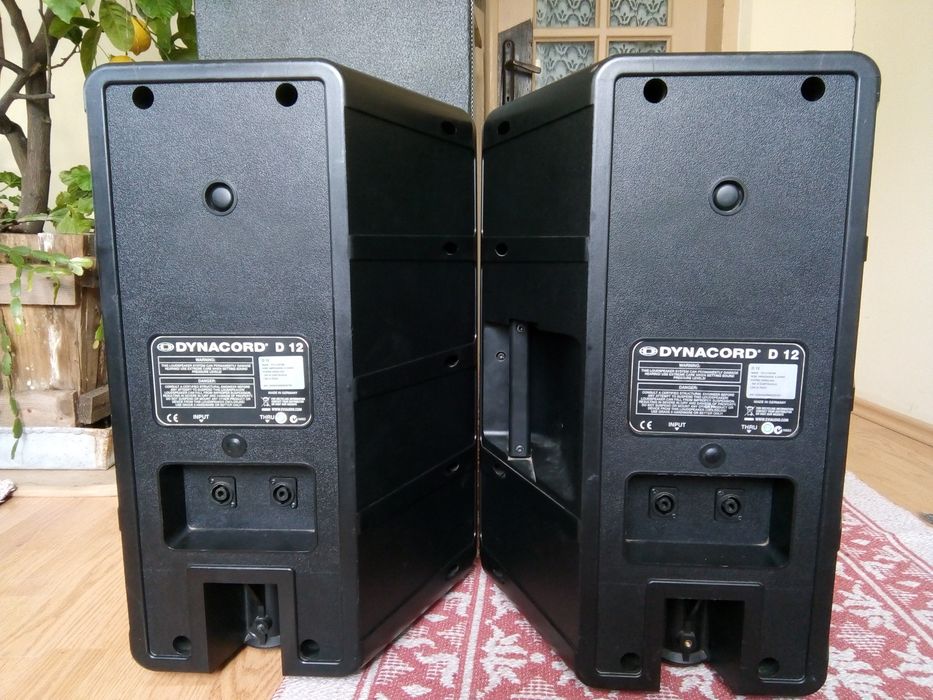 Dynacord D12 boxe pasive ca fbt rcf montarbo Electro Voice