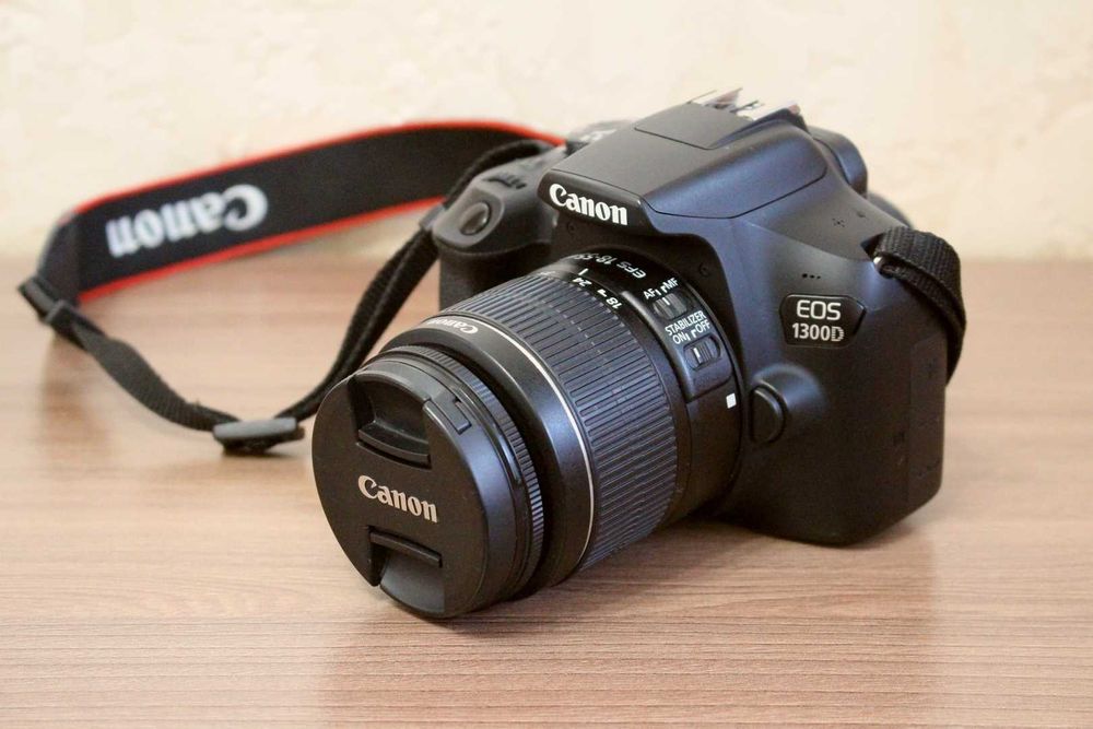 Фотоаппарат Canon EOS 1300D