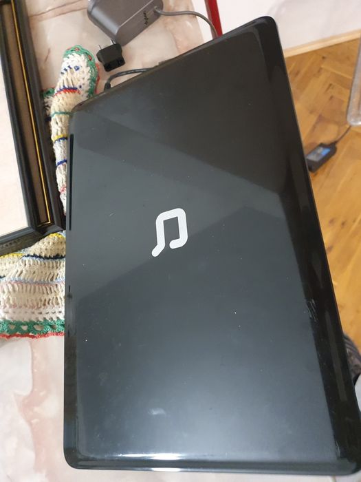 Лаптоп Compaq laptop