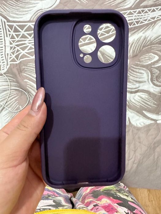 Продам чехол на Айфон 14 про макс