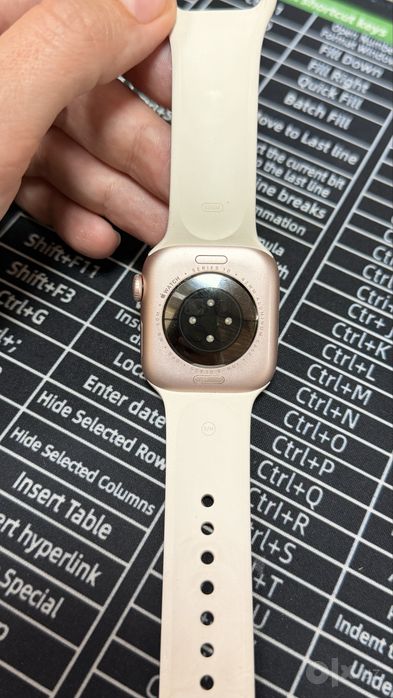 Продам apple Watch series 10