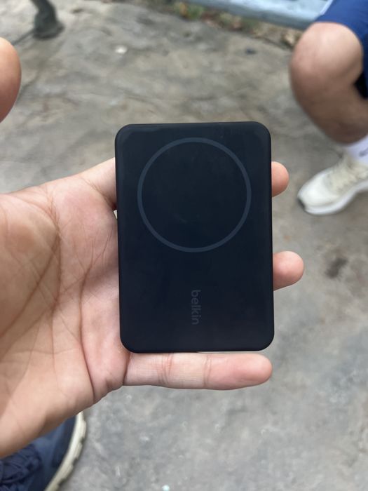 Pover bank 5000 mah.
