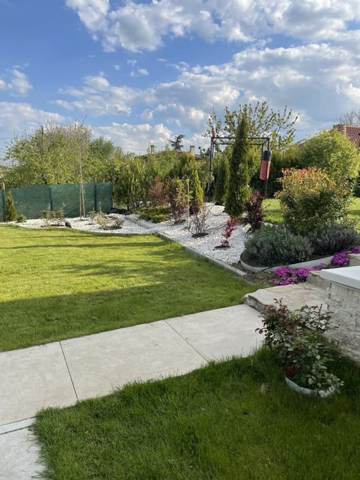 Дава се под наем Къща в Варна, Младост 2 - 240 кв.м за 510 € - Снимка #13