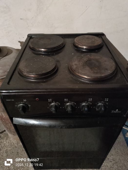 Продам электроплиту в рабочем состоянии