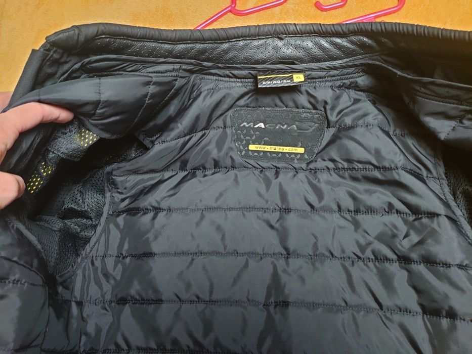 Geaca moto Macna XL (real M) piele, protectii