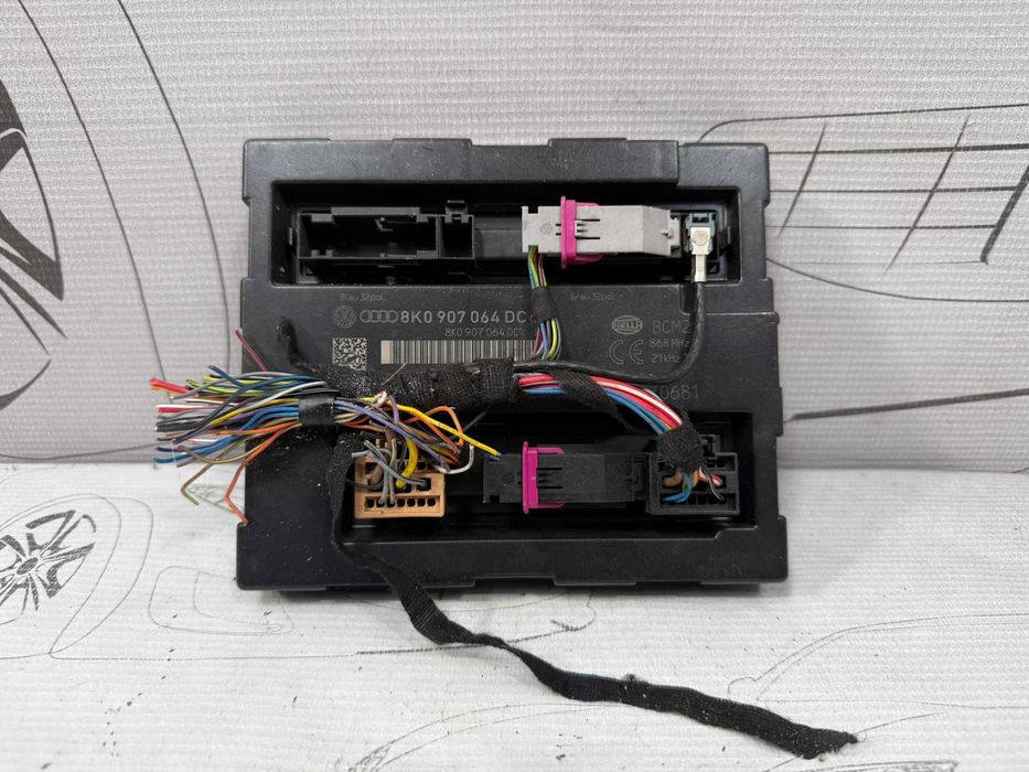 Modul confort BCM2 Audi A4 S4 B8 8K COD: 8K0907064DC 2010 / [2008-2015] / (5B2)