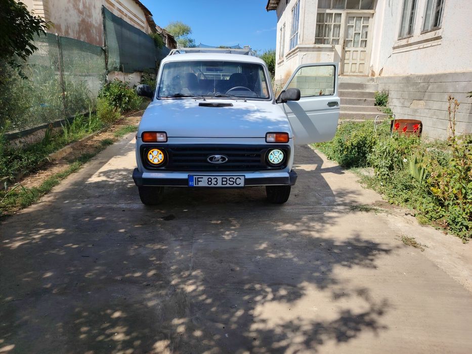 LADA Niva 2012 — imagine 3