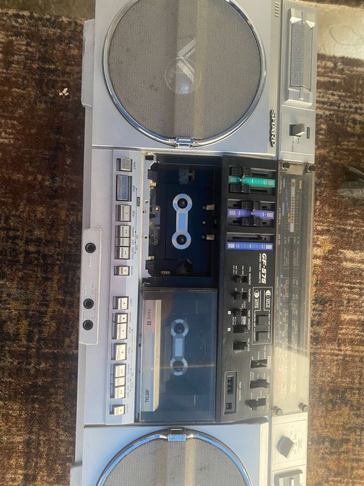 Radiocasetofon Sharp GF 575