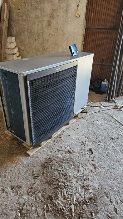 Термопомпа Daikin EDLA11DA3VR