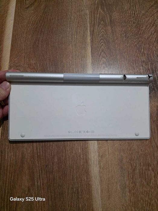 Tastatura apple wireless A1314/dock cu tastatură Apple iPad A1359