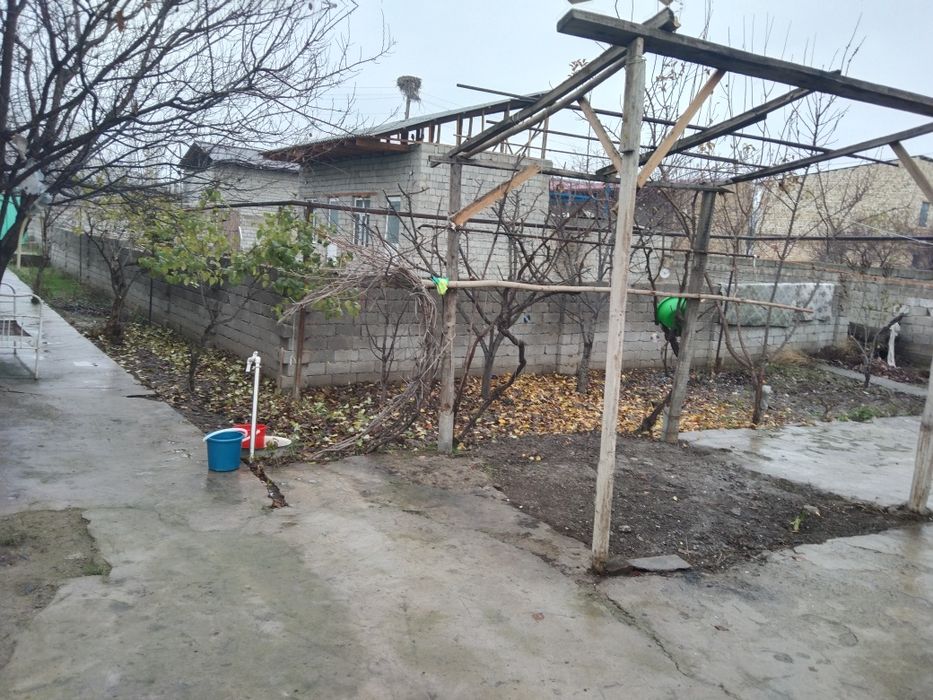 Уй ер хисобида 7,500 соток 6,2 соток