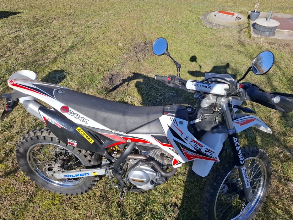 Vând motocicleta BETA