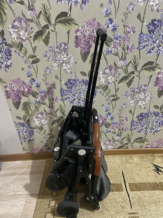Продам коляску