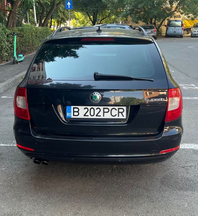 SKODA Superb 2012 — imagine 3