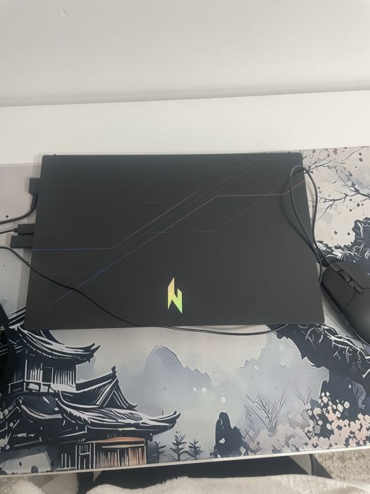 продам игровой ноутбук новый