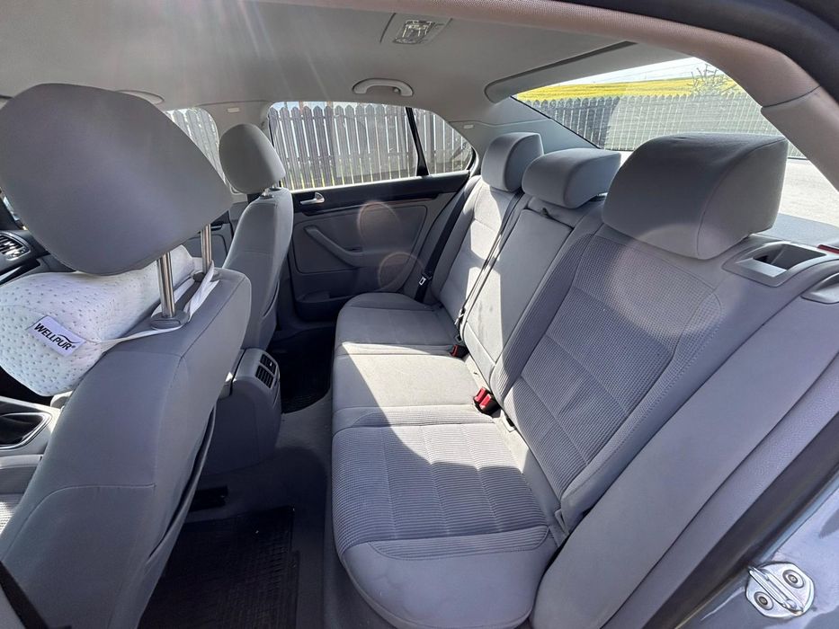 Volkswagen Jetta mk5