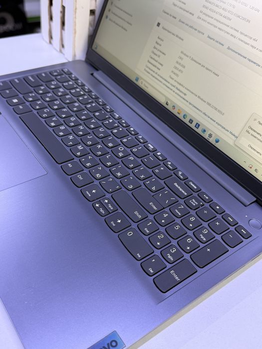Ноутбук Lenovo Ideapad slim
