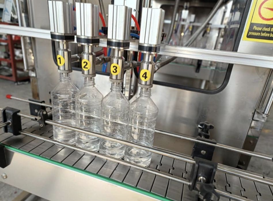 Розлив воды от 0.5 до 10 литр. Сув қуйиш линияси 0.5 дан 10 литргача қ