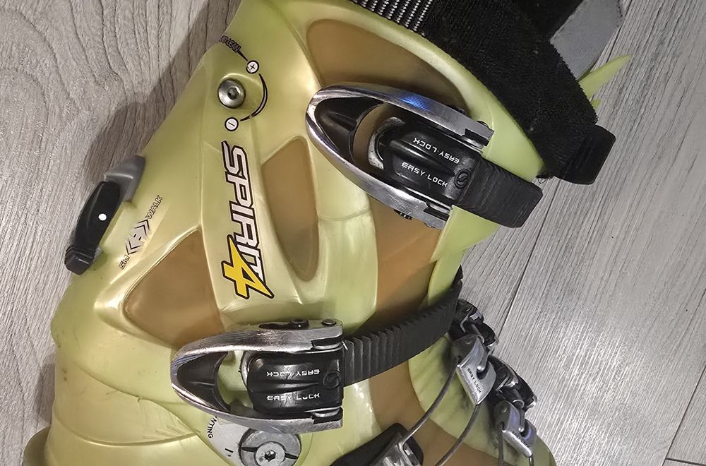 Clapari de tura Scarpa Spirit 4 marime 41-42