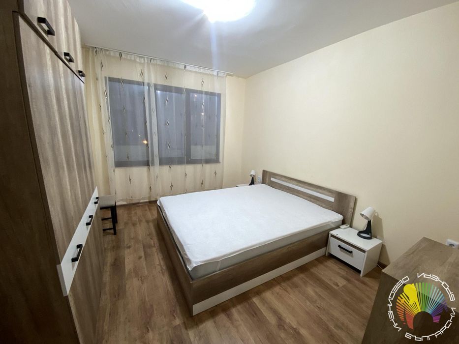 Дава се под наем Тристаен апартамент в Бургас, Център - 75 кв.м за 408 € - Снимка #6