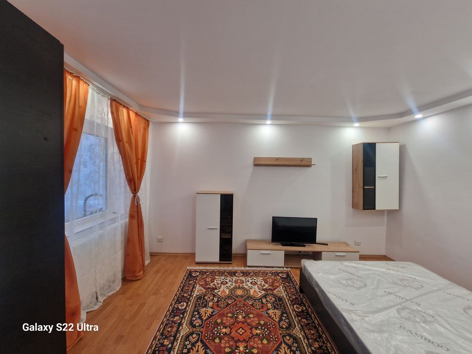 Inchiriez garsoniera