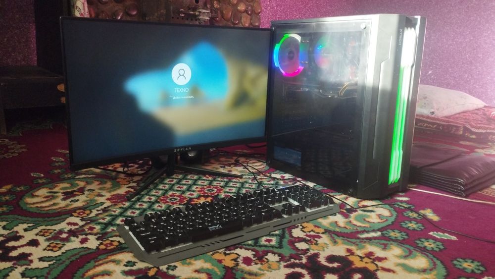 Kompyuter treding uchun maxsus yigʻilgan