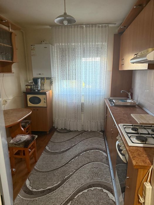 Vând apartament cu 2 camere în Gherla