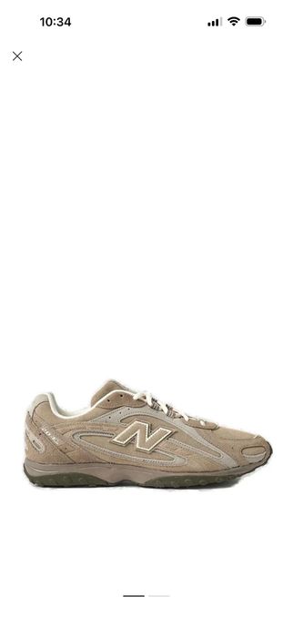 New Balance 204L Lace-Up Sneakers