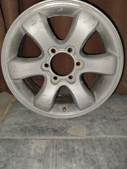 Диск колесный R17 продам