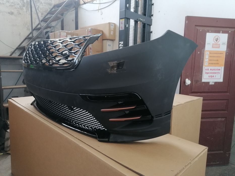 Bara fata Range Rover Velar L560