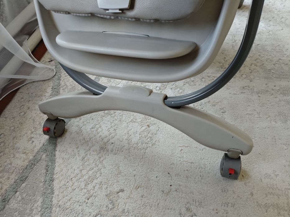 Продам стул для кормления