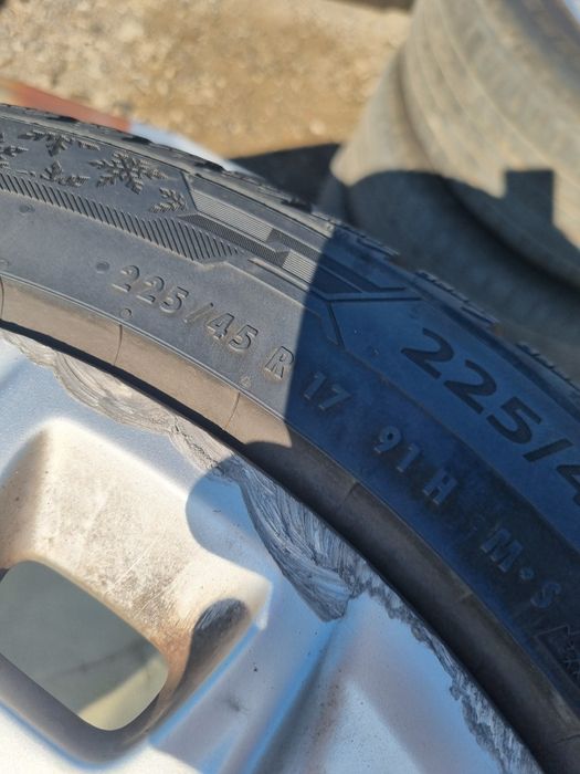 Гума с джанта за Audi A4 A3 225/45/17