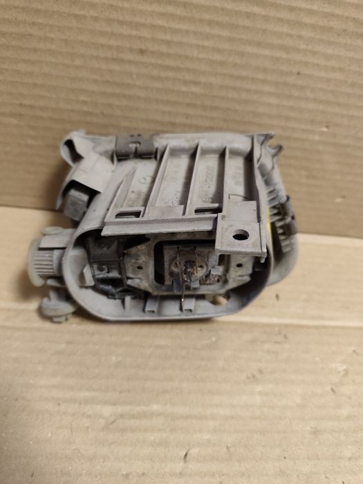 Противотуманная фара левая