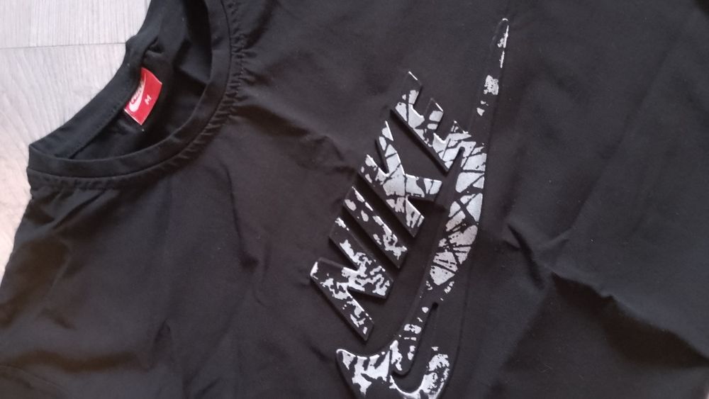 Tricou Nike mărimea M unisex