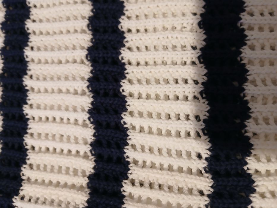 Vesta tricotată Colin's, dama