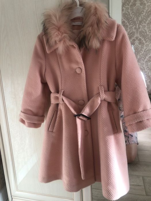Пальто на девочку