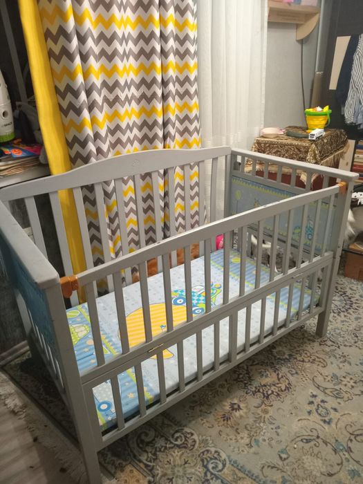 Манеж /  кроватка