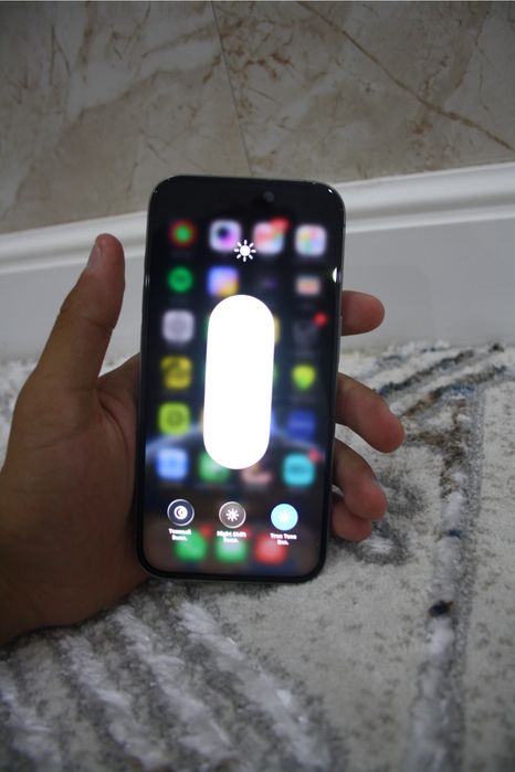 Iphone 15 pro продаю