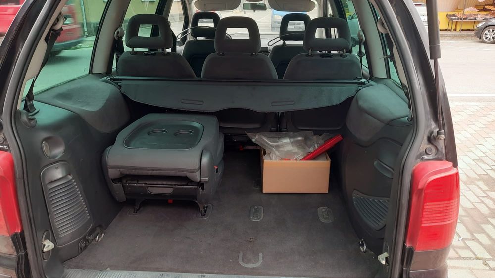 VW SHARAN  7 locuri