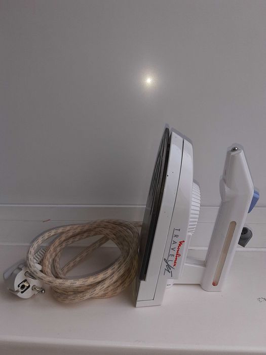 Туристическа ютия Moulinex Travel Jet