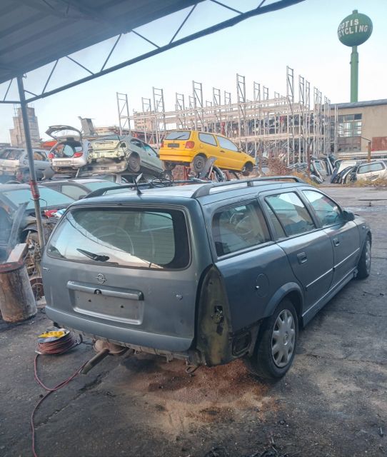 Motoras stergatoare volan pe stanga 390 241 182 Opel Astra G