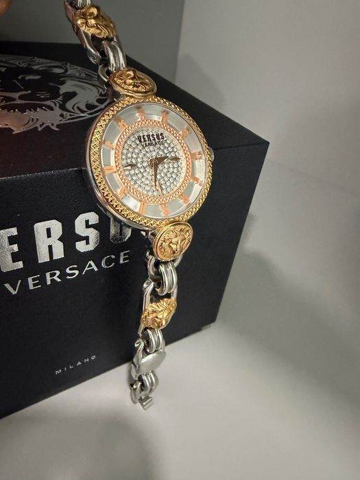 Оригинален дамски часовник Versace