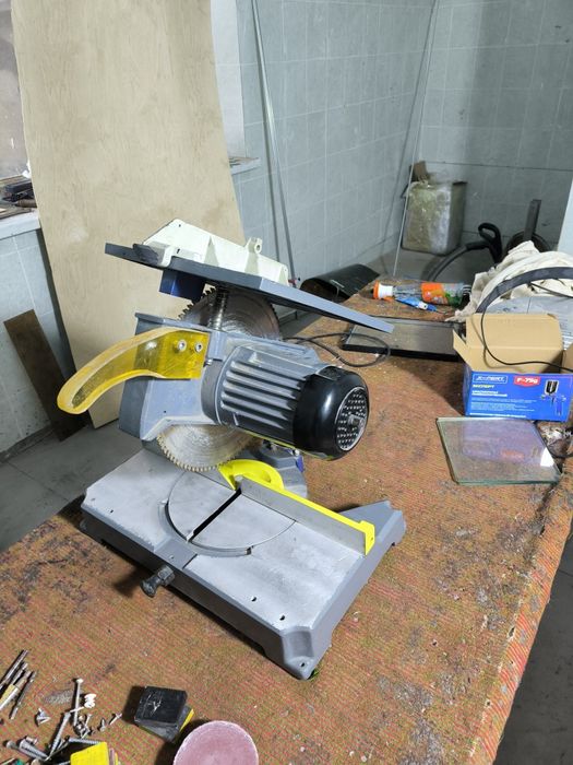 Торцовка углорез турецкий профессиональный.